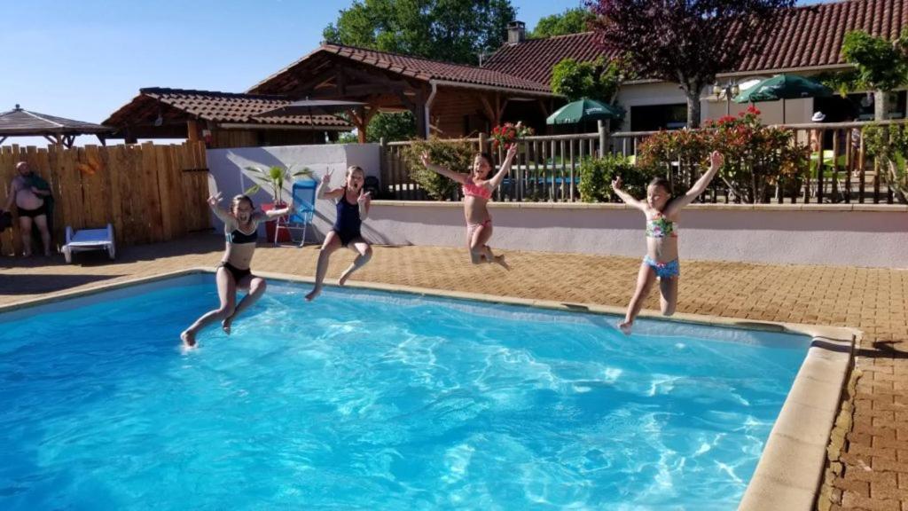 Camping Maeva Escapades Au P'Tit Bonheur Peyrillac-et-Millac Bagian luar foto