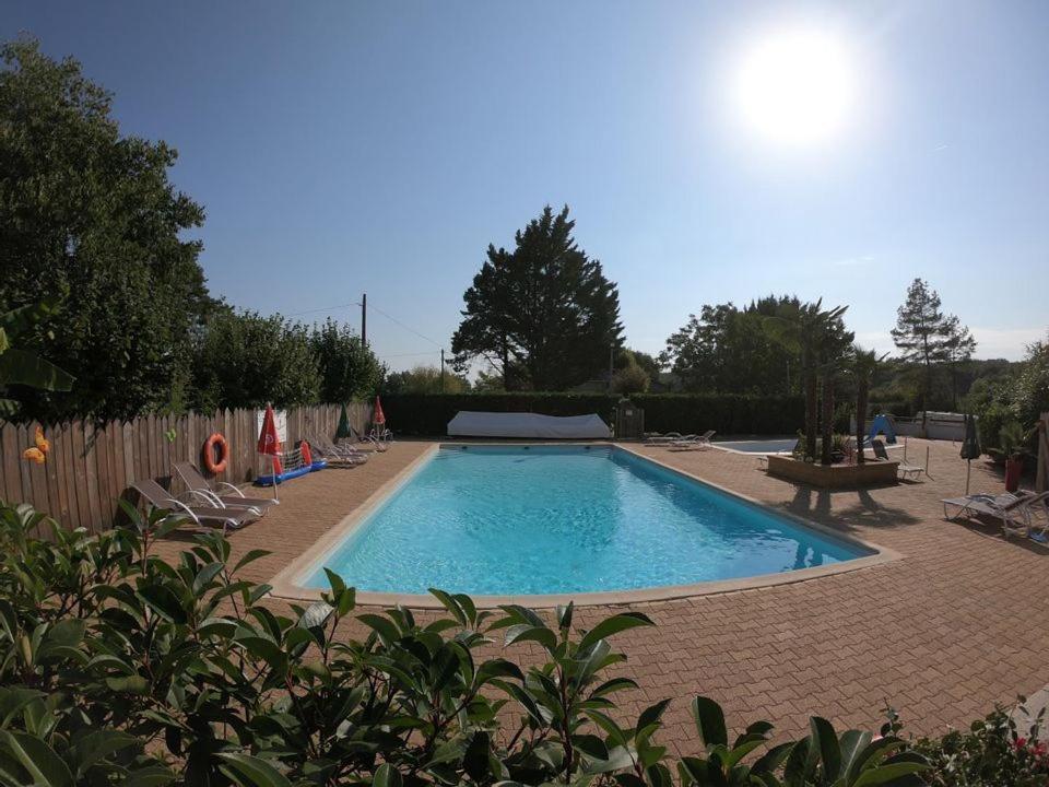 Camping Maeva Escapades Au P'Tit Bonheur Peyrillac-et-Millac Bagian luar foto